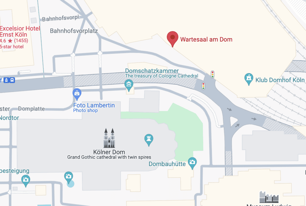 A map showing the relationship between the Cologne cathedral and Wasertaal am Dom restaurant