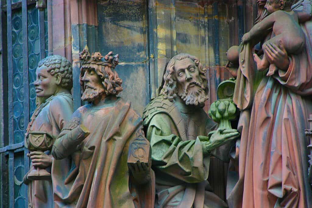 Figures of the three kings on the facade of Strasbourg cathedral