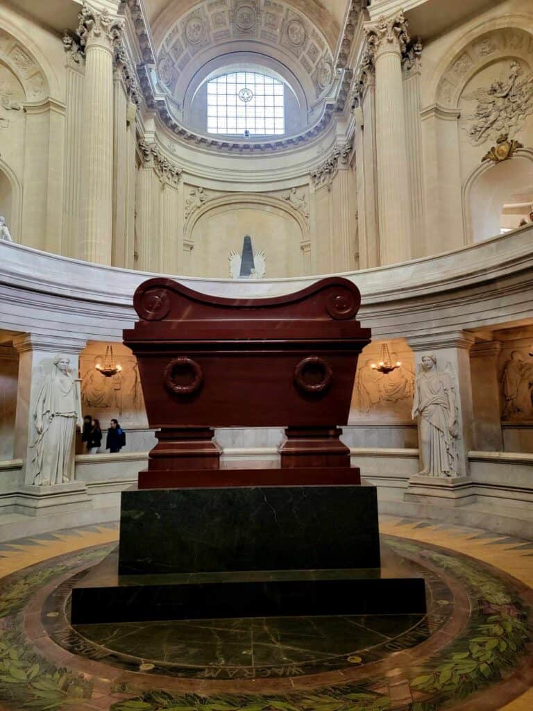 napoleons tomb lengthwise