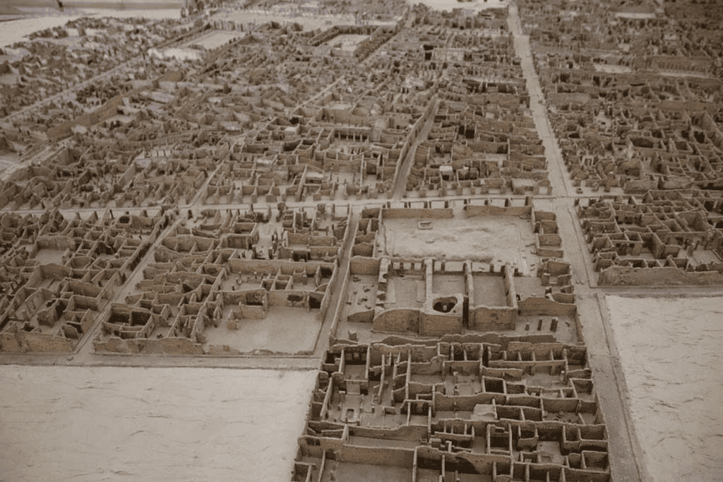 Pompeii vs. Herculaneum: Best Tips & Biggest Differences 10 A scale model of Pompeii showing thousands of residences, and a grid layout for the streets