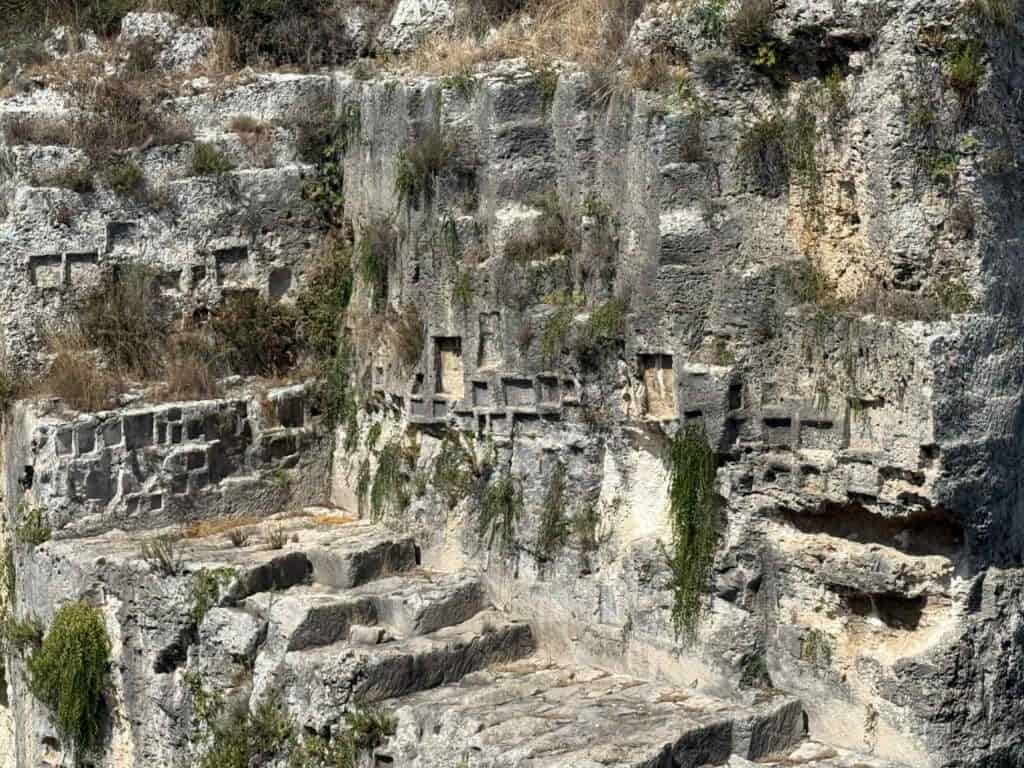 syracuse archaeological park archimedes tomb
