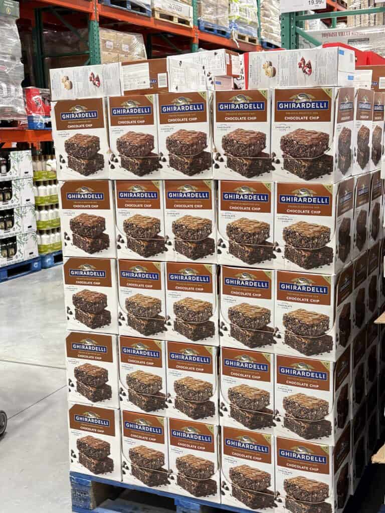 Ghirardelli brownie mix in Costco in Mulhouse