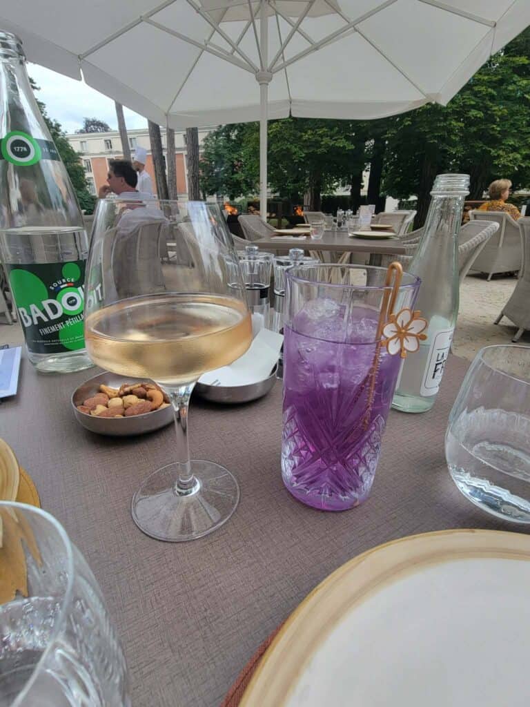 Cocktails on La Veranda at Waldorf Astoria Versailles