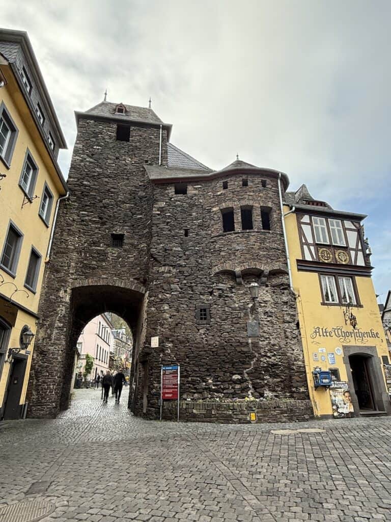 Cochem Castle: A Complete Guide to Visiting Reichsburg Cochem 7 Alte Torschenke Brauhaus in Cochem